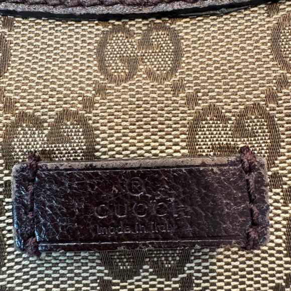 Authentic Gucci crossbody bag - Picture 9 of 16